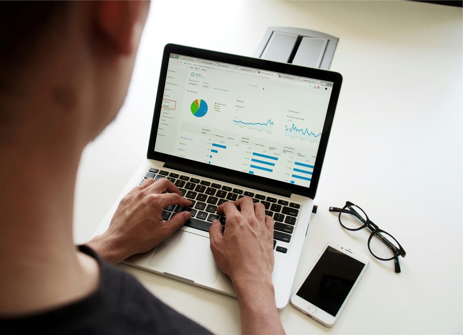 Mastering Sales Techniques: A Comprehensive Guide to Effective Sales Strategies